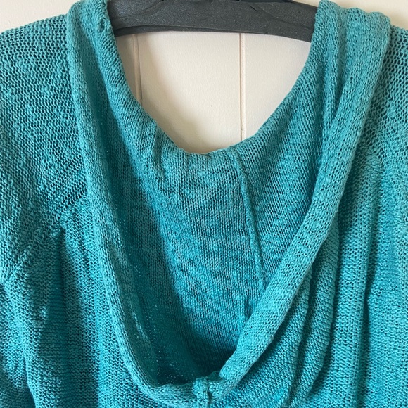 Roxy Blue V-Neck Sweater with Knit Texture - Picture 3 of 4